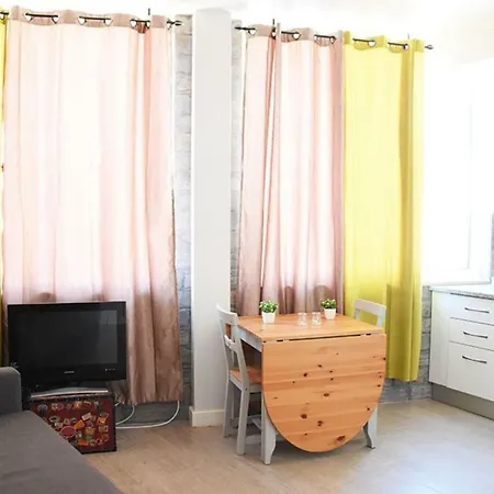 Bombarda Charming Lizbona