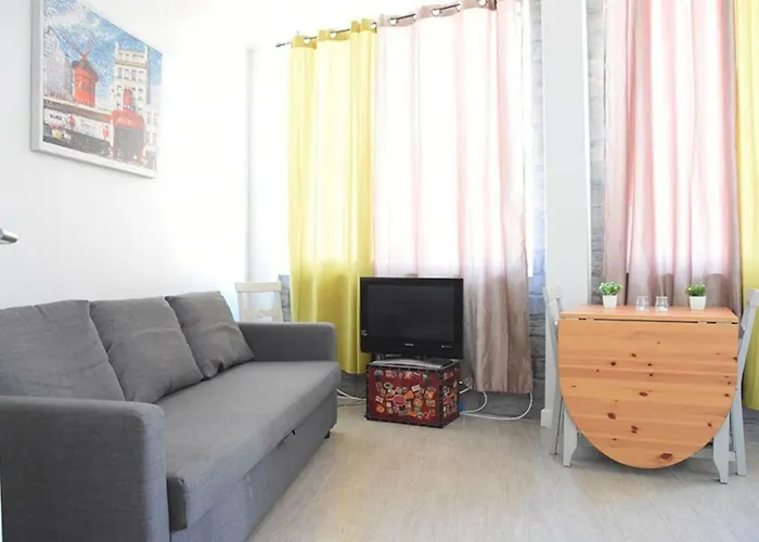 Bombarda Charming Apartman *